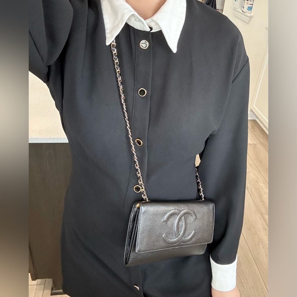 Auth CHANEL CC Black Caviar Leather Wallet Black/Biege Converted to WOC